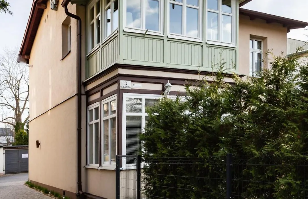 Berni's home Apartament z tarasem-1